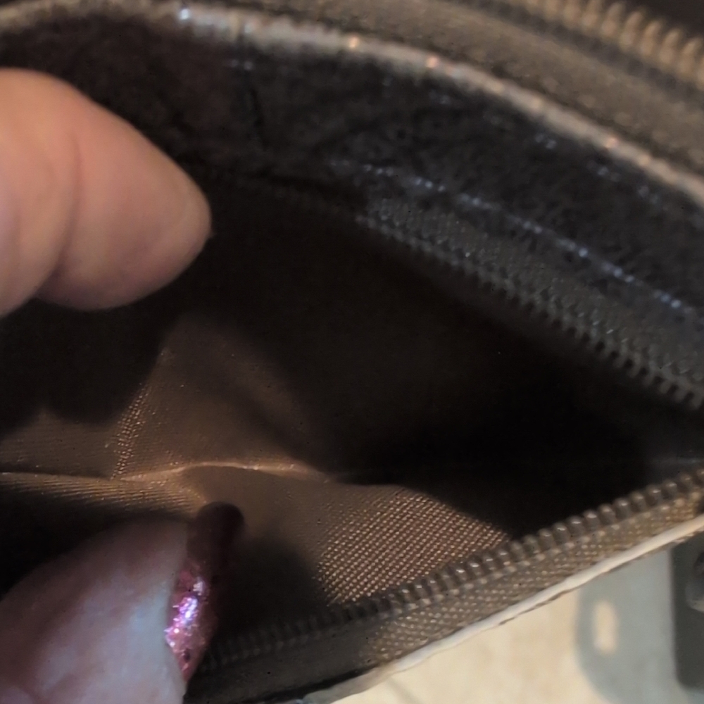 Textured Credit Card Holder Key Ring - Picture 6 of 7